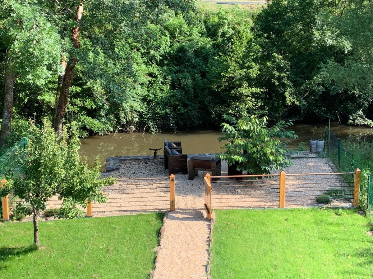 Villa Au Bord De La Rivier Segur-le-Chateau Bagian luar foto